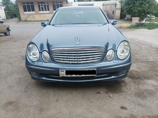 Mercedes E 220 2003, 307,000 km - 2.2 l - Qazax
