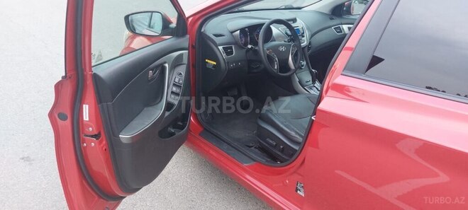 Hyundai Elantra 2013, 121,700 km - 1.8 l - Şəki