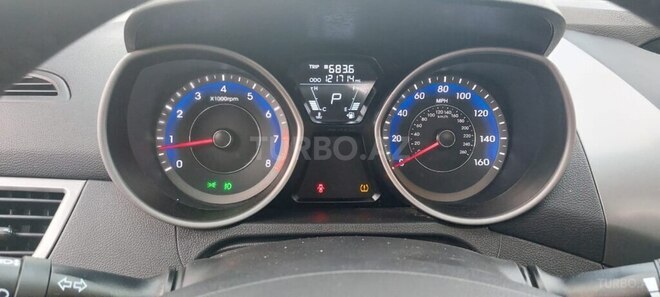 Hyundai Elantra 2013, 121,700 km - 1.8 l - Şəki