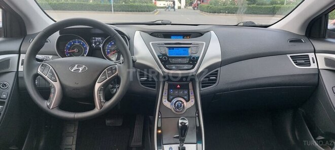 Hyundai Elantra 2013, 121,700 km - 1.8 l - Şəki