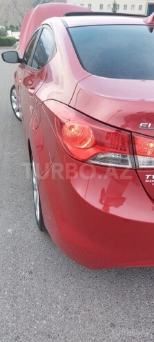 Hyundai Elantra 2013, 121,700 km - 1.8 l - Şəki