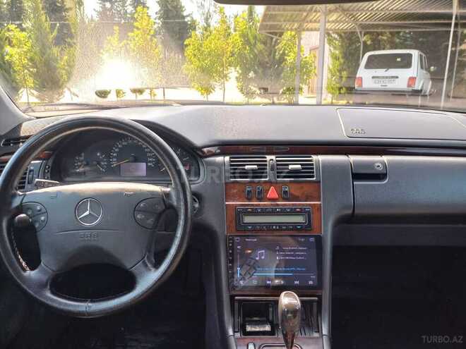 Mercedes E 220 2001, 550,000 km - 2.2 l - Sabirabad