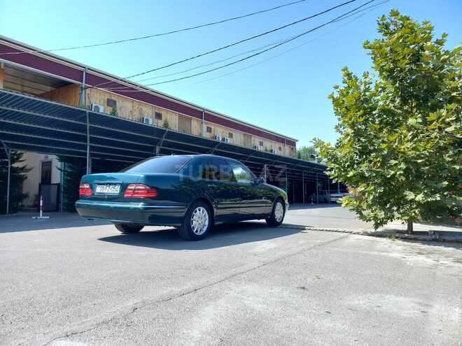 Mercedes E 220 2001, 550,000 km - 2.2 l - Sabirabad