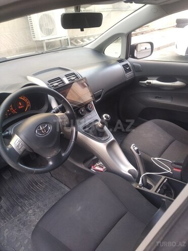 Toyota Auris 2008, 270,000 km - 1.4 l - Bakı