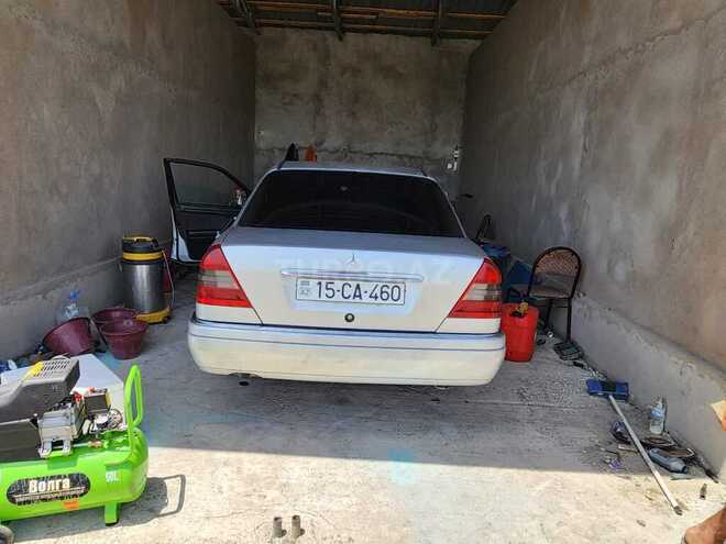 Mercedes C 180 1993, 698,745 km - 1.8 l - Salyan
