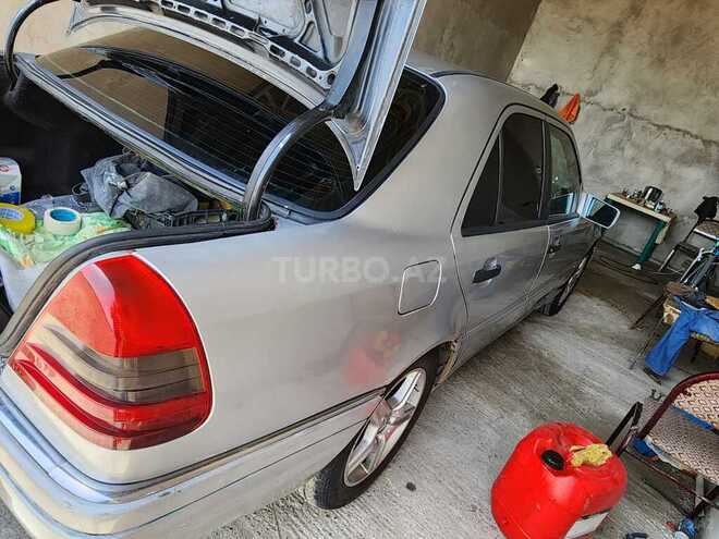 Mercedes C 180 1993, 698,745 km - 1.8 l - Salyan
