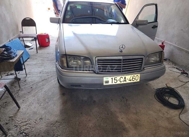 Mercedes C 180 1993, 698,745 km - 1.8 l - Salyan