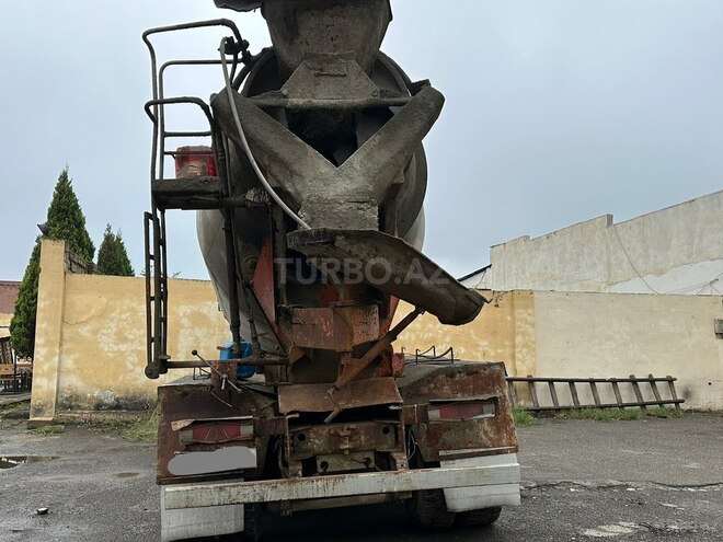 Iveco  2001, 200,000 km - 11.0 l - Gəncə