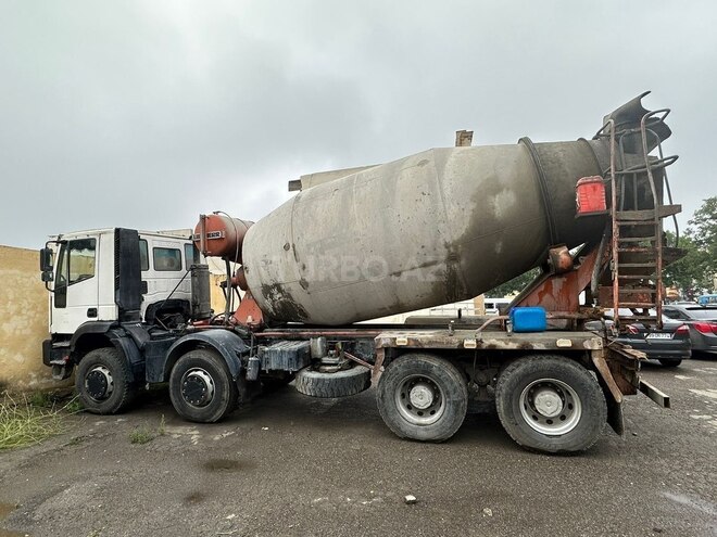 Iveco  2001, 200,000 km - 11.0 l - Gəncə