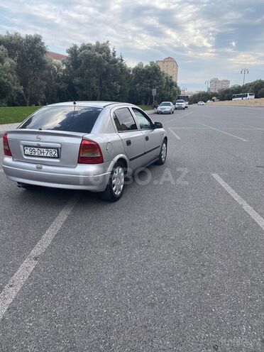 Opel Astra 1998, 195,000 km - 1.6 l - Gəncə