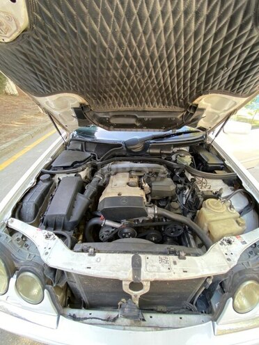 Mercedes E 200 1997, 346,000 km - 2.0 l - Sumqayıt