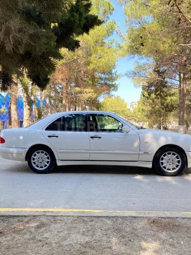 Mercedes E 200 1997, 346,000 km - 2.0 l - Sumqayıt