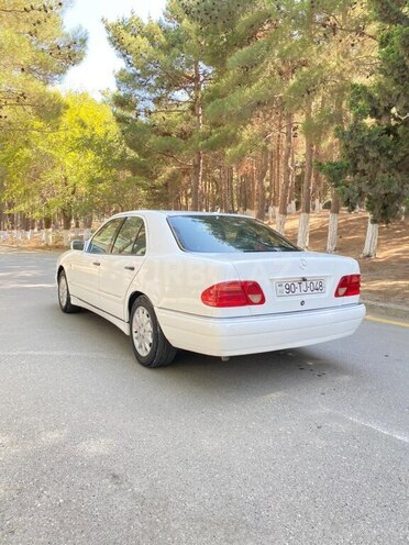 Mercedes E 200 1997, 346,000 km - 2.0 l - Sumqayıt