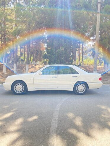 Mercedes E 200 1997, 346,000 km - 2.0 l - Sumqayıt