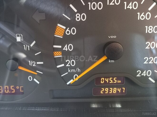 Mercedes C 220 1995, 482,740 km - 2.2 l - Xaçmaz