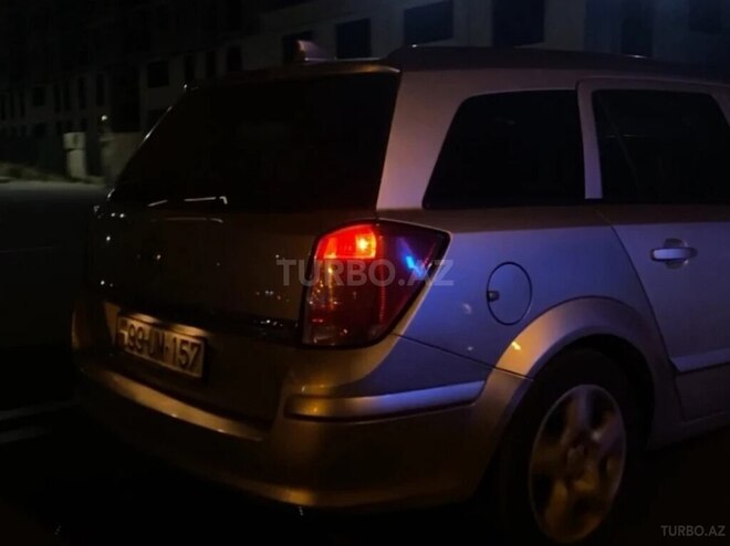 Opel Astra 2006, 290,000 km - 1.3 l - Sumqayıt