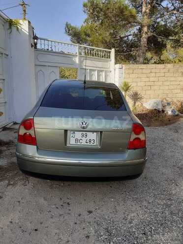 Volkswagen Passat 2003, 245,000 km - 1.8 l - Bakı