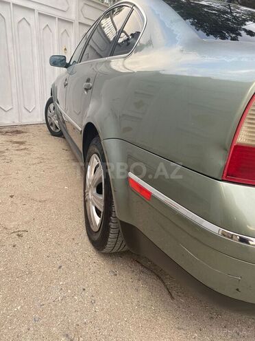 Volkswagen Passat 2003, 245,000 km - 1.8 l - Bakı