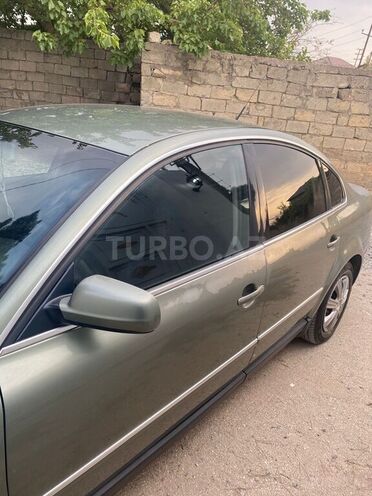Volkswagen Passat 2003, 245,000 km - 1.8 l - Bakı