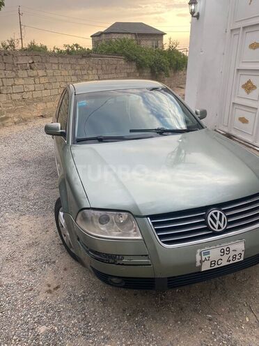 Volkswagen Passat 2003, 245,000 km - 1.8 l - Bakı