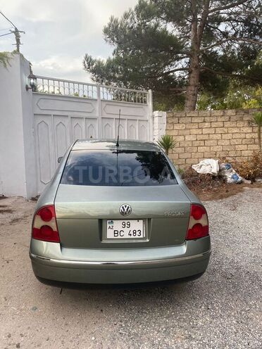 Volkswagen Passat 2003, 245,000 km - 1.8 l - Bakı