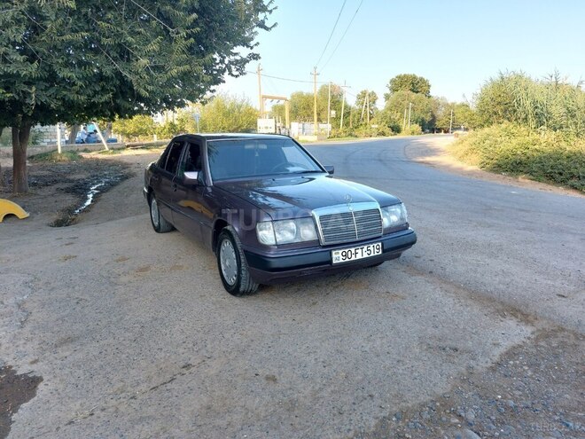Mercedes E 200 1993, 480,000 km - 2.0 l - Beyləqan