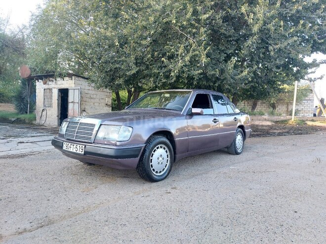 Mercedes E 200 1993, 480,000 km - 2.0 l - Beyləqan