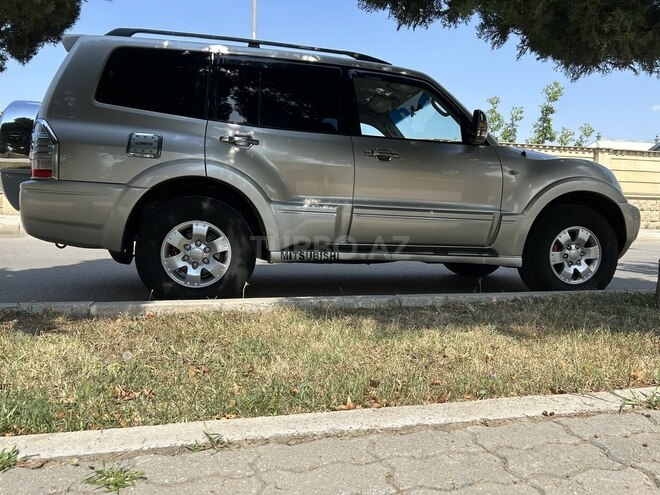 Mitsubishi Pajero 2003, 238,000 km - 3.0 l - Gəncə