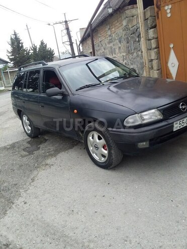 Opel Astra 1996, 588,529 km - 1.6 l - Şəki