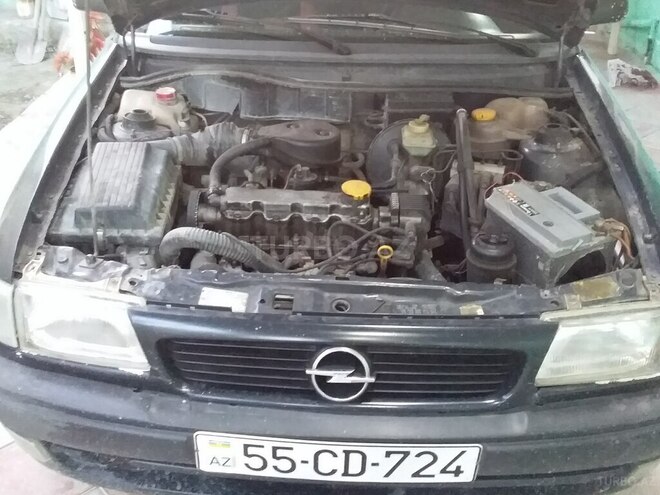 Opel Astra 1996, 588,529 km - 1.6 l - Şəki