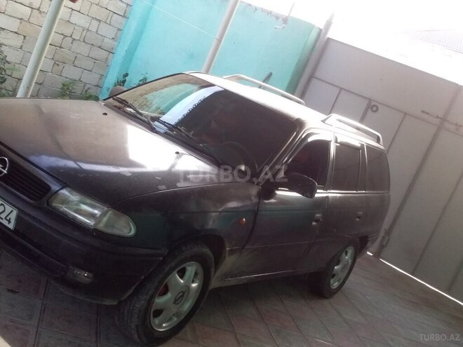 Opel Astra 1996, 588,529 km - 1.6 l - Şəki