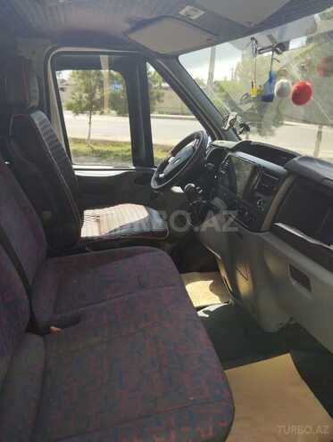 Ford Transit 2010, 288,000 km - 2.2 l - Saatlı