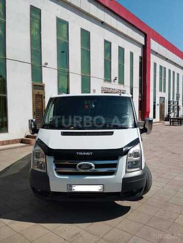 Ford Transit 2010, 288,000 km - 2.2 l - Saatlı