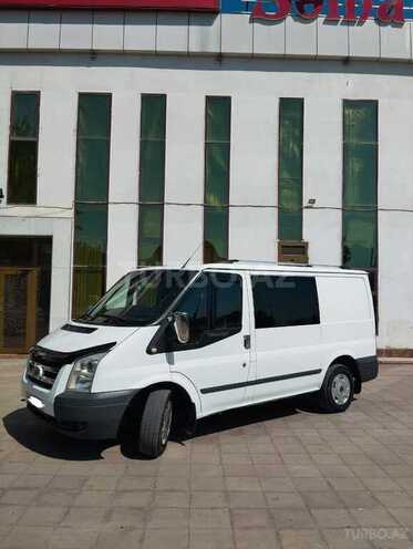 Ford Transit 2010, 288,000 km - 2.2 l - Saatlı