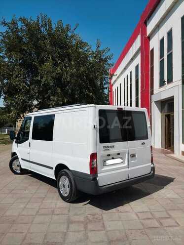 Ford Transit 2010, 288,000 km - 2.2 l - Saatlı