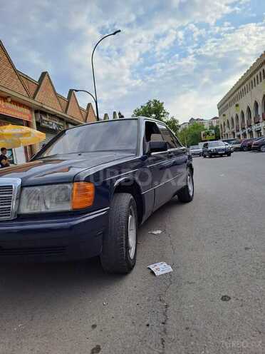Mercedes 190 1991, 250,000 km - 1.8 l - Gəncə
