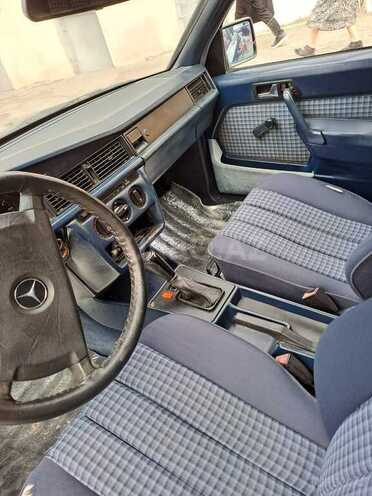 Mercedes 190 1991, 250,000 km - 1.8 l - Gəncə