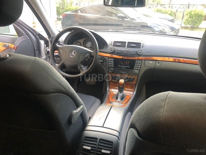 Mercedes E 200 2005, 310,000 km - 1.8 l - Bakı
