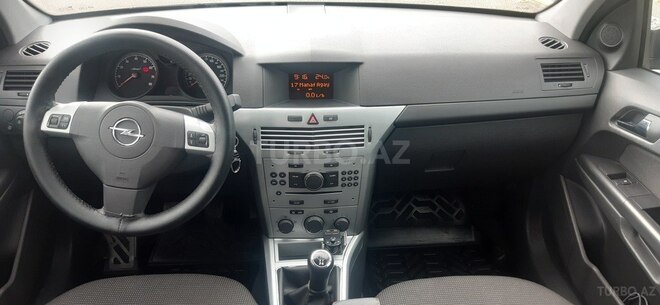 Opel Astra 2009, 175,582 km - 1.4 л - Bakı