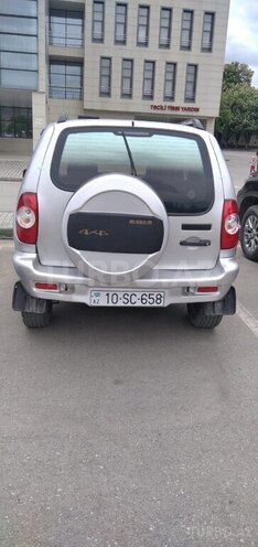 Chevrolet Niva 2006, 107,000 km - 1.7 l - Quba