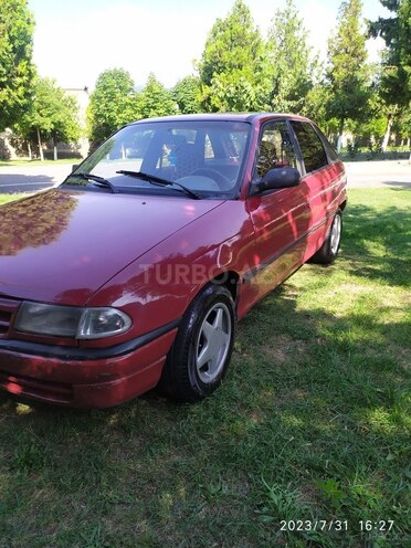 Opel Astra 1993, 150,000 km - 1.4 l - Zaqatala