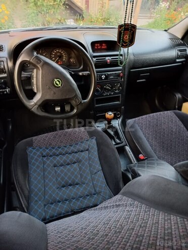 Opel Astra 1998, 100,000 km - 1.8 л - Balakən