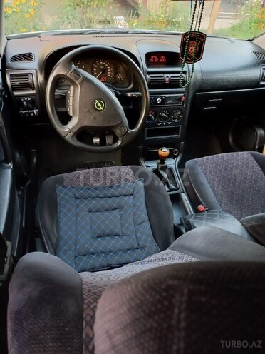 Opel Astra 1998, 100,000 km - 1.8 л - Balakən