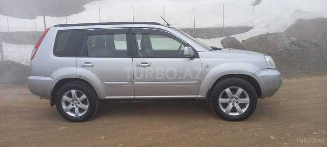 Nissan X-Trail 2005, 212,043 km - 2.0 l - Lerik