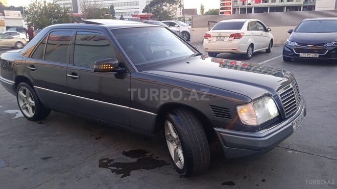 Mercedes E 270 1995, 344,000 km - 2.7 л - Bakı