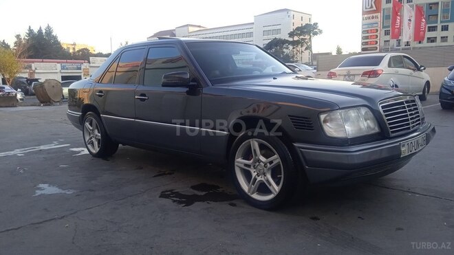 Mercedes E 270 1995, 344,000 km - 2.7 л - Bakı