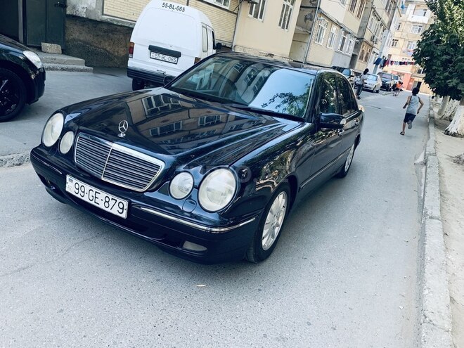 Mercedes E 320 2001, 241,041 km - 3.2 l - Sumqayıt