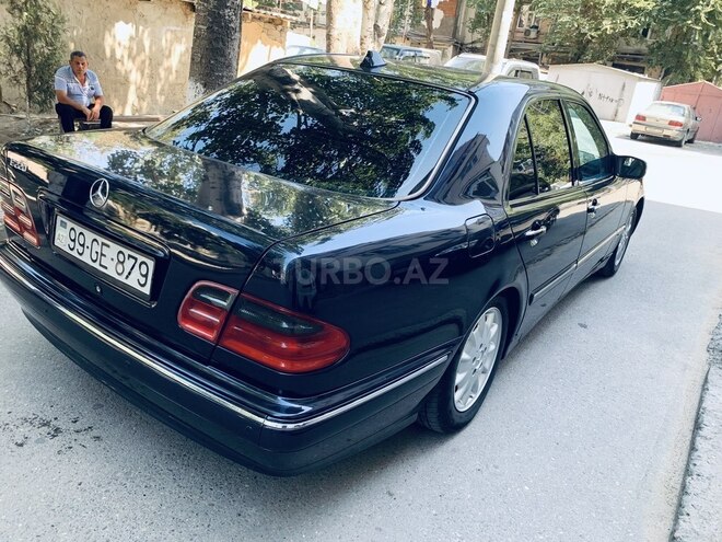 Mercedes E 320 2001, 241,041 km - 3.2 l - Sumqayıt
