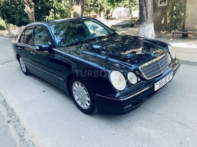 Mercedes E 320 2001, 241,041 km - 3.2 l - Sumqayıt