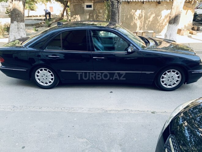 Mercedes E 320 2001, 241,041 km - 3.2 l - Sumqayıt